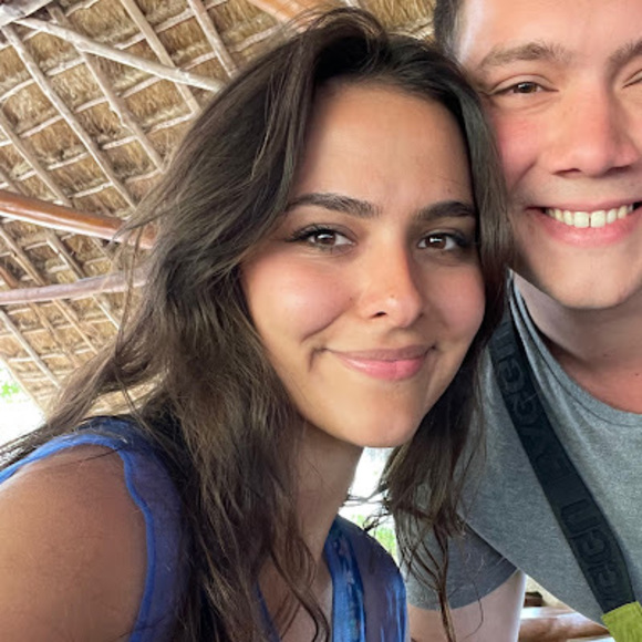 Meet your Posher, Julianna - Picture 1 of 1